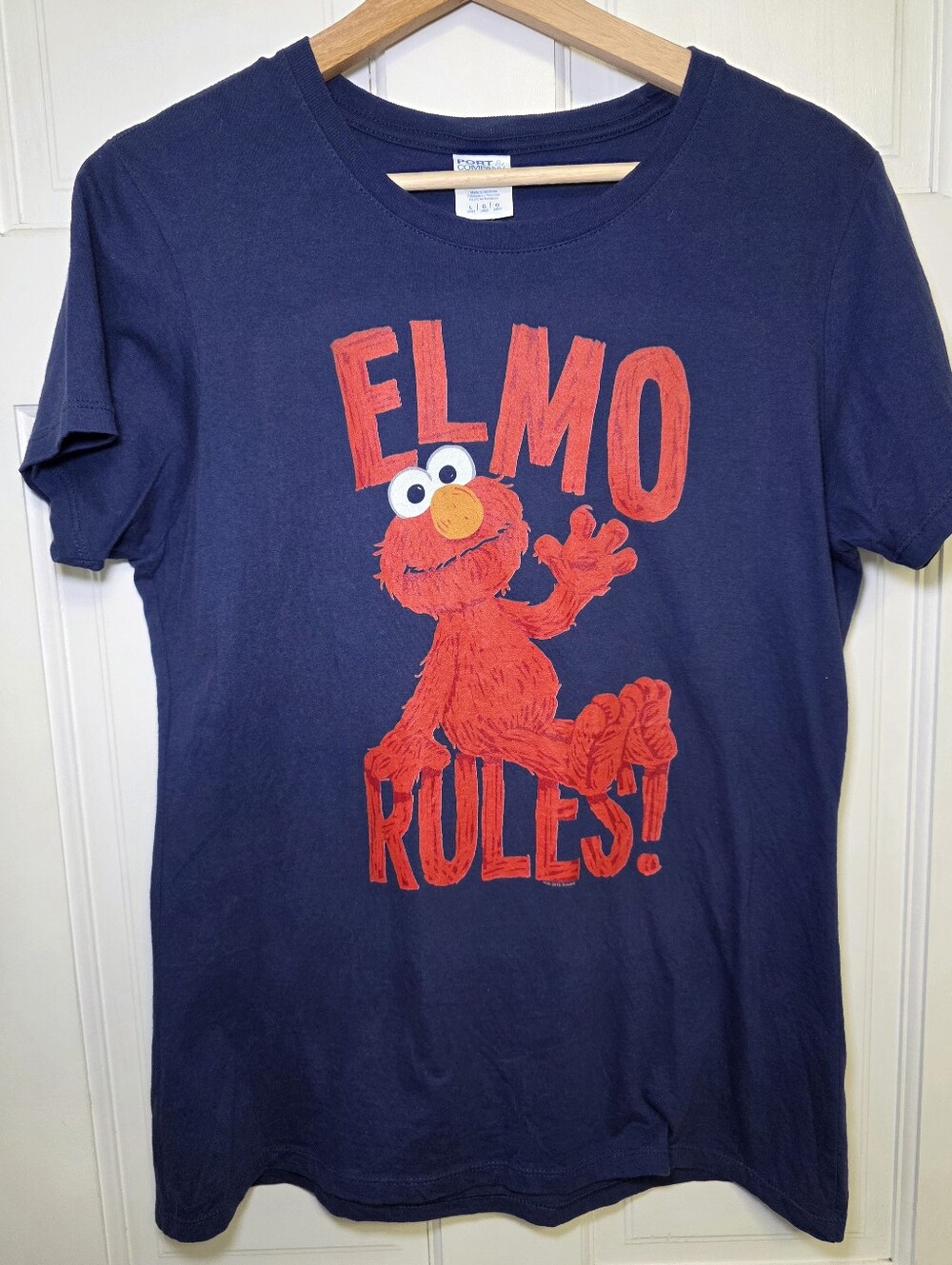 Elmo Rules Classic 100% Cotton Short Sleeve t-shirt- Women's Size Lg